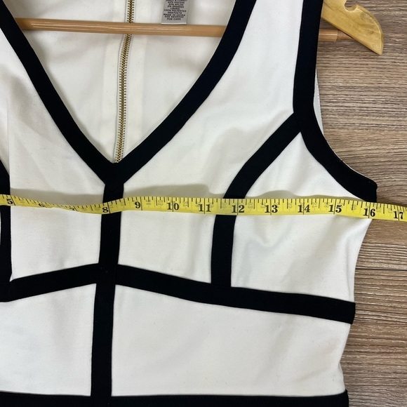 Cache White With Black Stripes Bodycon Dress Size 8 - Picture 4 of 7